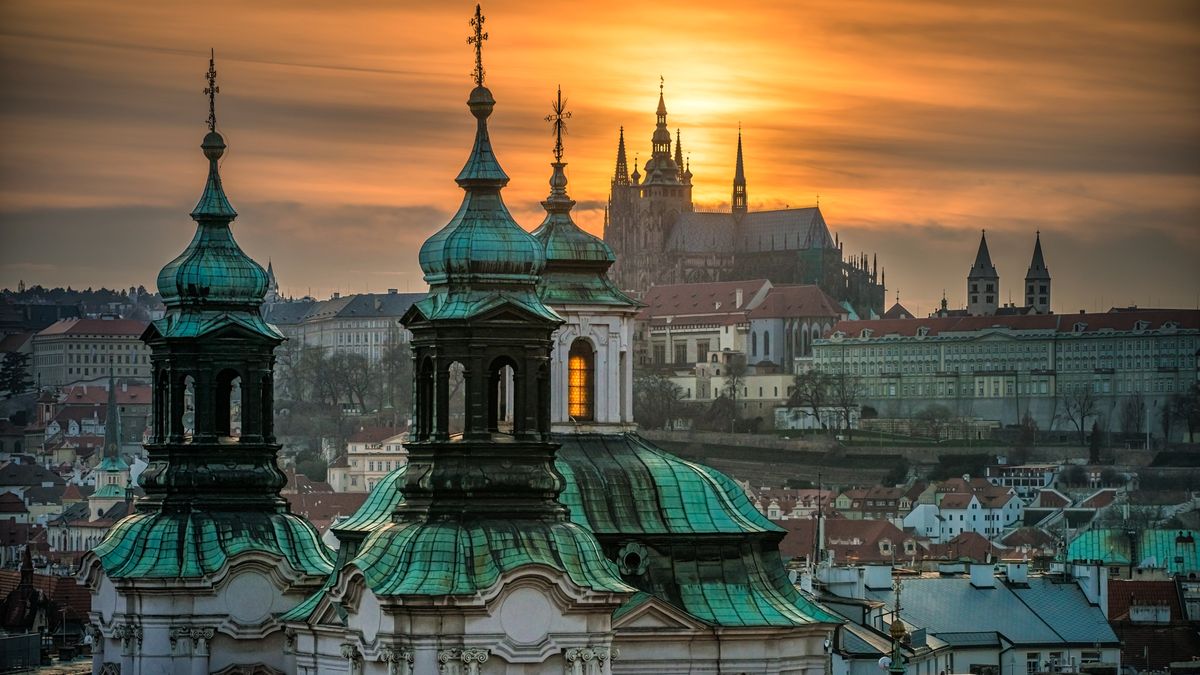 Turistům se návštěva Prahy prodraží, uhradí vyšší poplatky